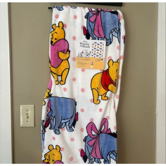 Disney Other - Disney Winnie The Pooh Eeyore Valentines Day Throw Blanket 50x70 Hearts NWT